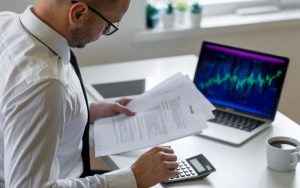 Métricas clave en WhatsApp: del tiempo de primera respuesta al cierre